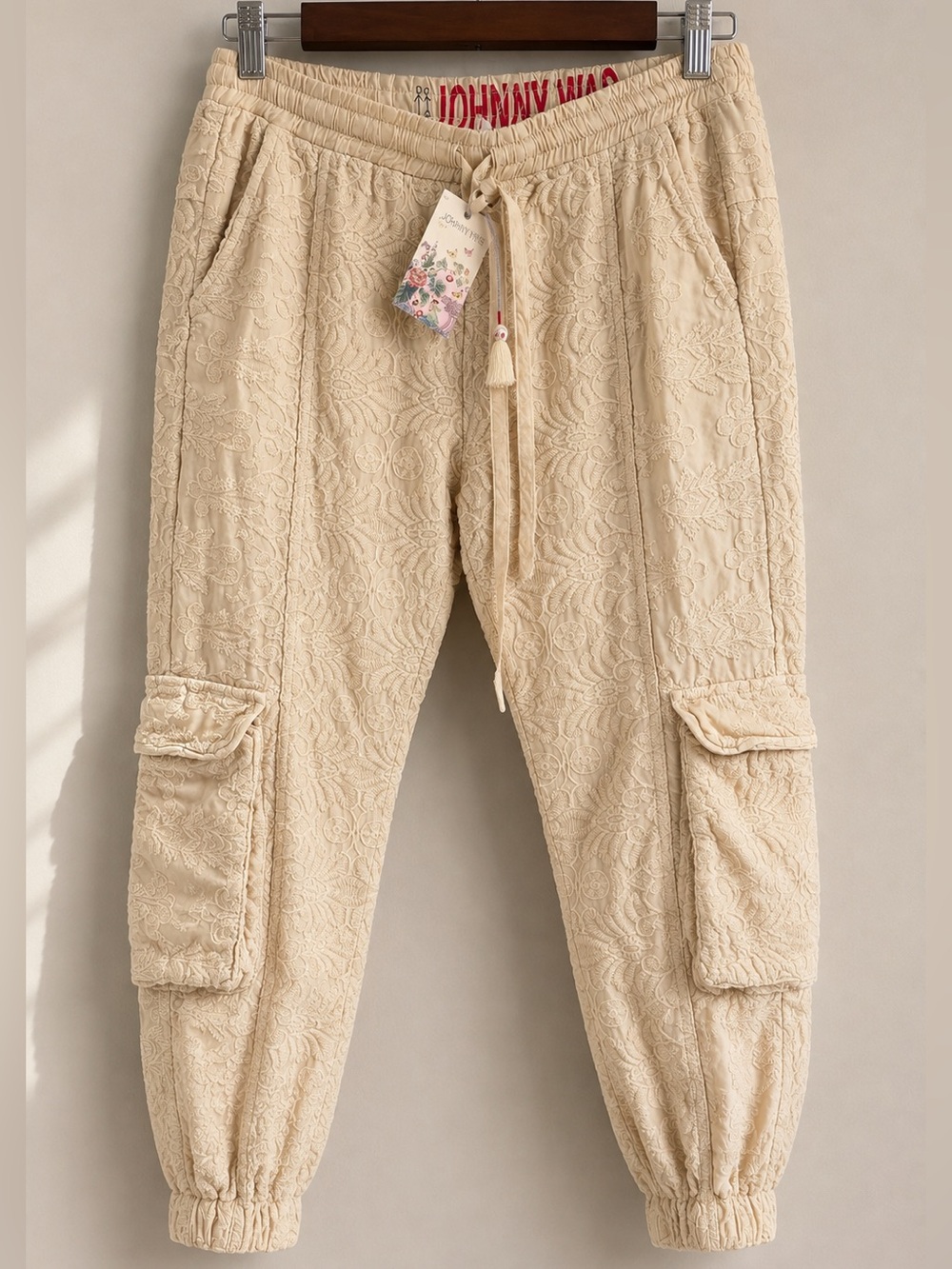 Johnny Was LOVE Pull-On Embroidered Cargo
Jogger Pants - Size Small NWT